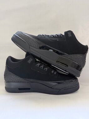 Jordan Men's Black Low-Top Sneakers